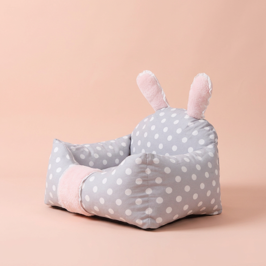 Universal dog bed with washable cushion